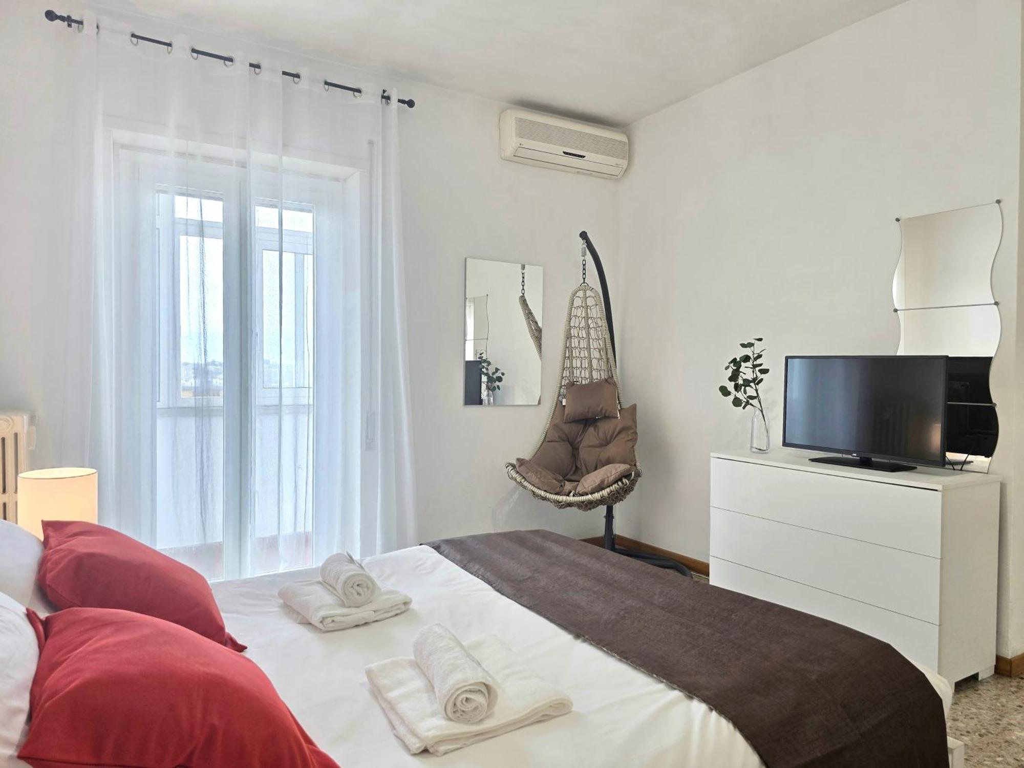 Romeway Apartment - Metro & Parking Exterior foto